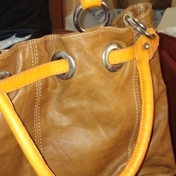 Iam selling a tote bag - Picture 5 of 8